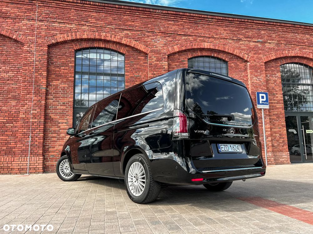 Mercedes-Benz Klasa V 300 d Extralang 4Matic 9G-TRONIC Avantgarde - 3