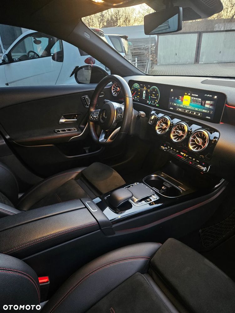 Mercedes-Benz Klasa A 200 7G-DCT - 10