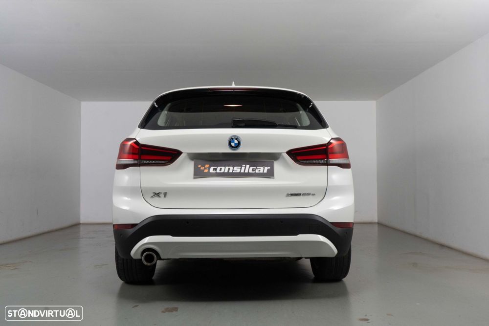 BMW X1 25 e xDrive Corporate Edition - 5