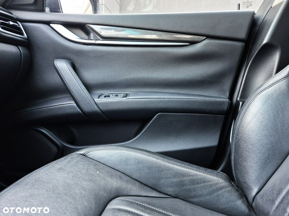 Maserati Ghibli - 36