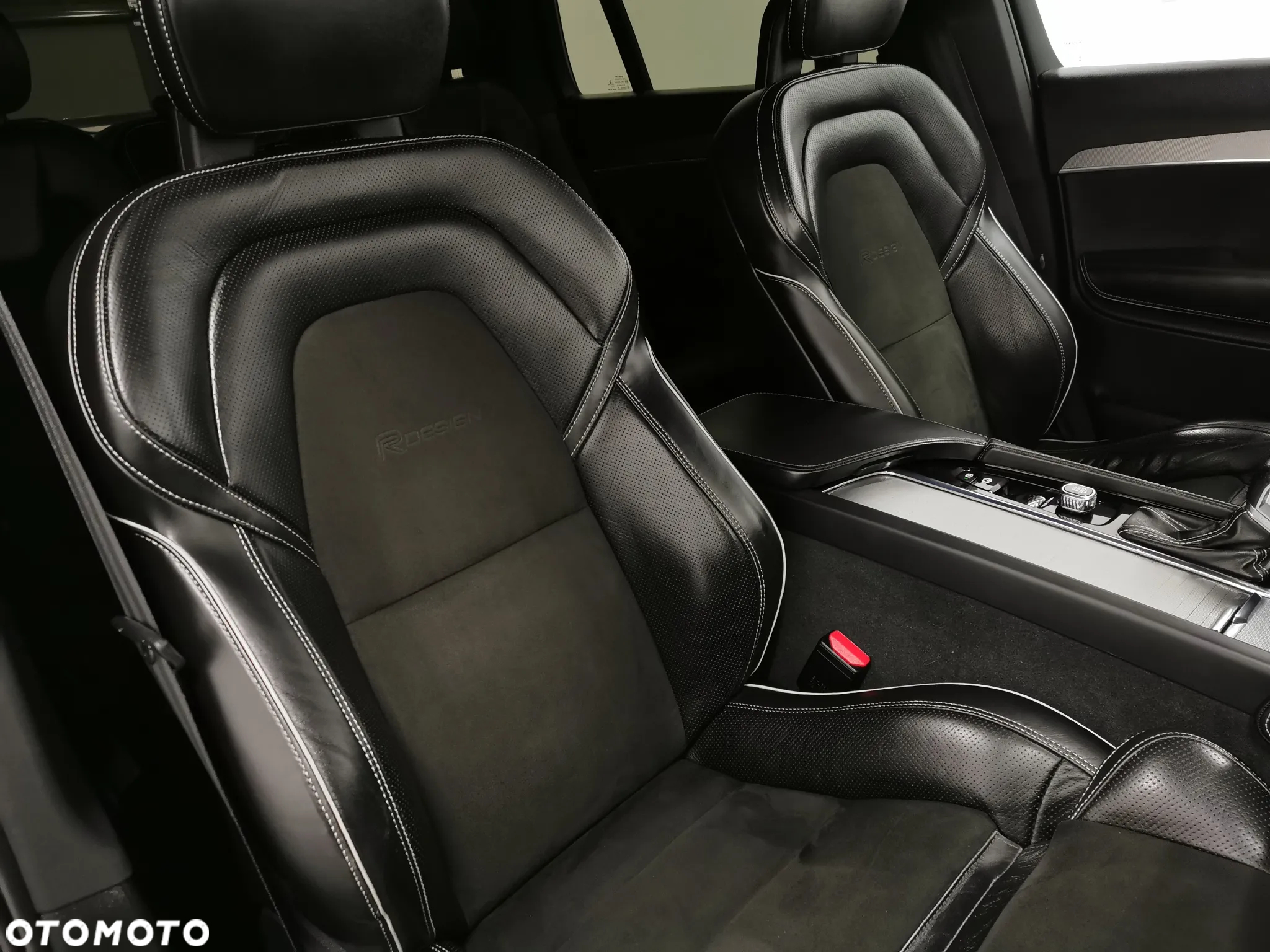 Volvo XC 90 D5 AWD R-Design - 33