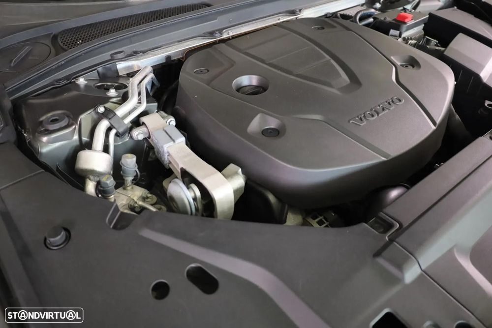 Volvo V90 2.0 D4 Momentum Plus Geartronic - 9