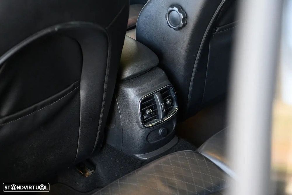 MINI Clubman Cooper D Classic Auto - 35