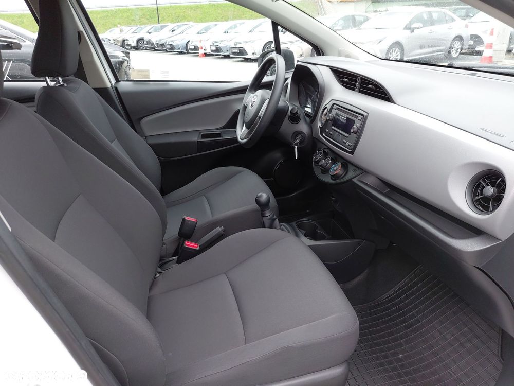 Toyota Yaris - 9