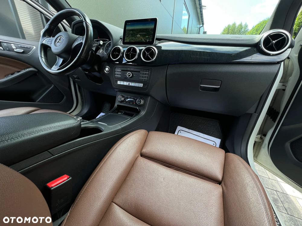 Mercedes-Benz Klasa B 250 4Matic 7G-DCT Edition - 16