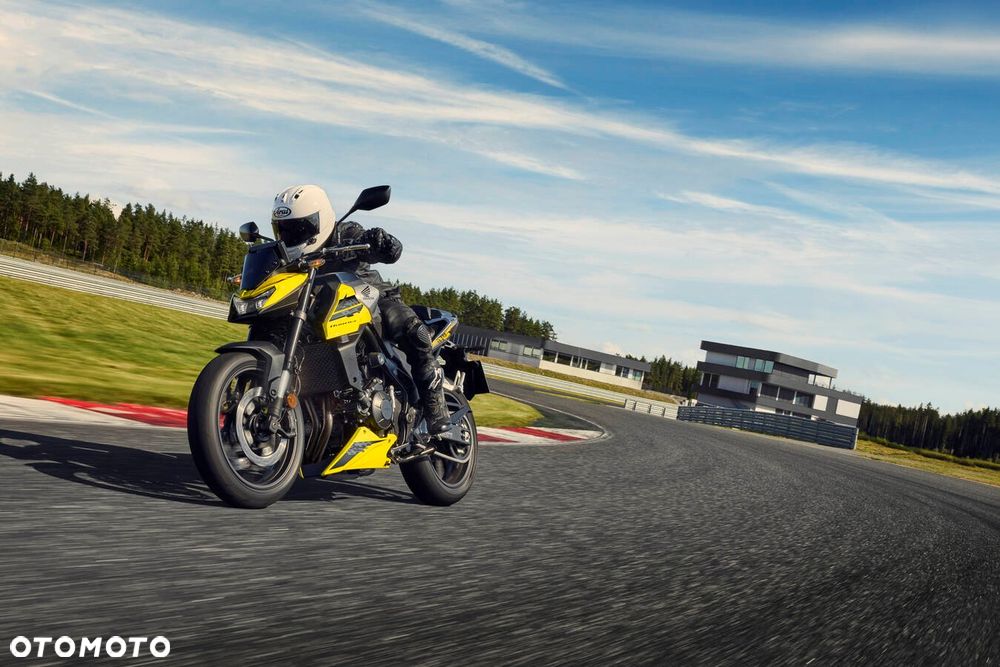 Honda CB - 23