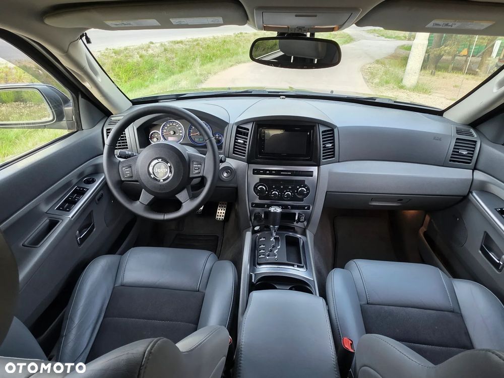 Jeep Grand Cherokee - 7