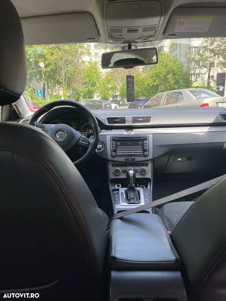 Volkswagen Passat 2.0 TDI BlueMotion Technology DSG Comfortline - 10