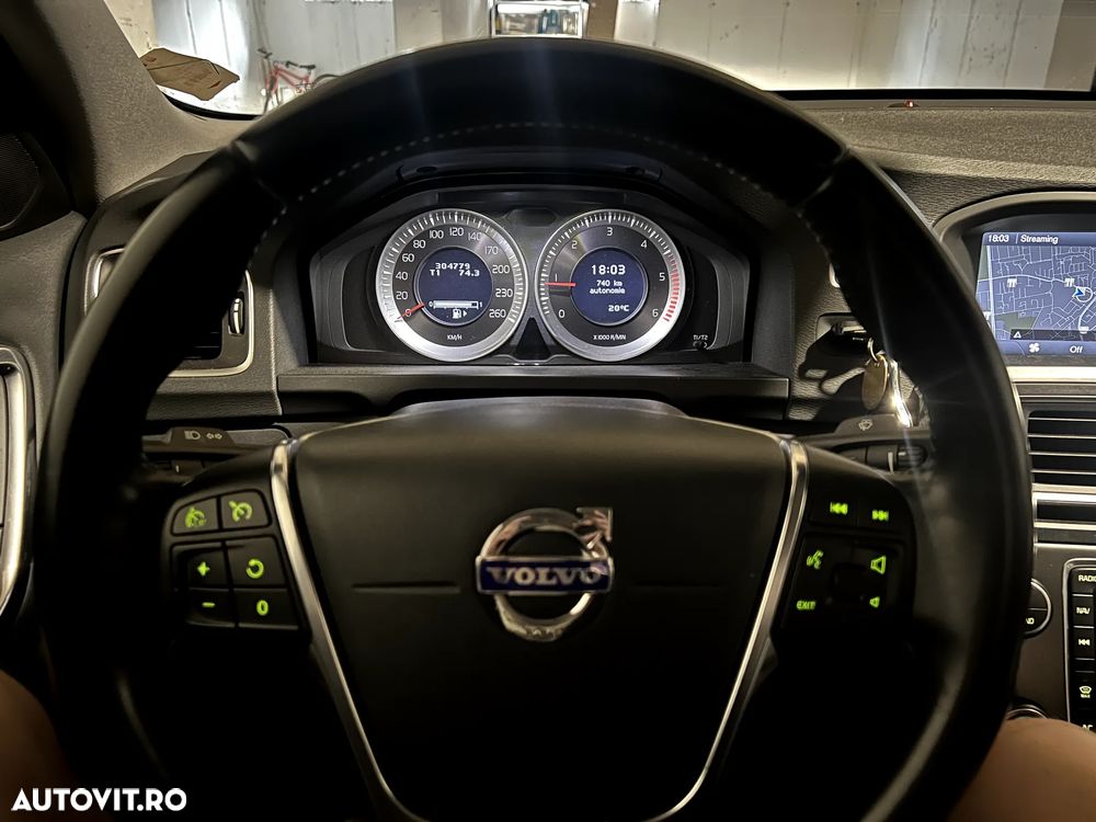 Volvo S60 DRIVe Start-Stop Basic - 2