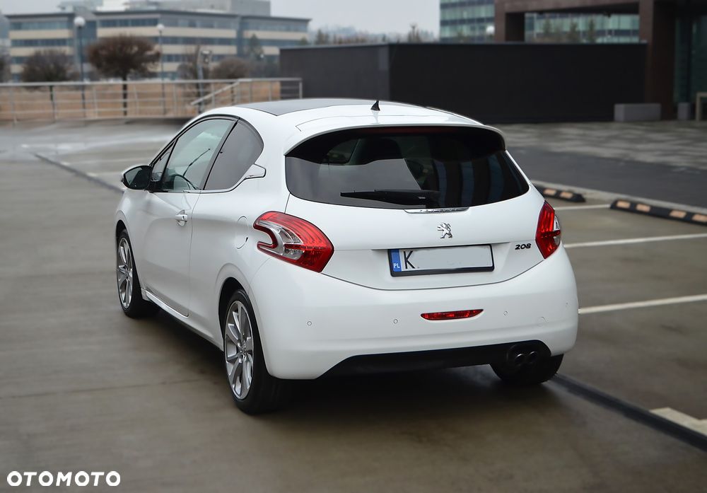 Peugeot 208 - 38