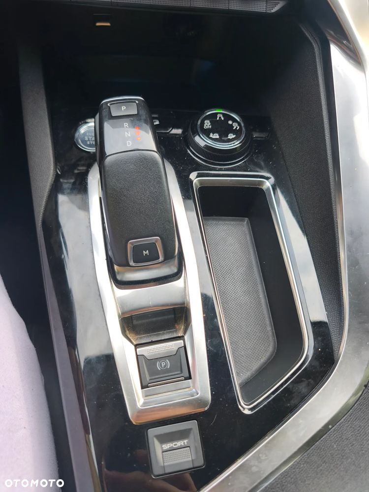 Peugeot 3008 - 10