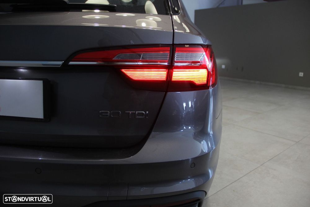Audi A4 Avant 30 TDI Advanced S tronic - 6