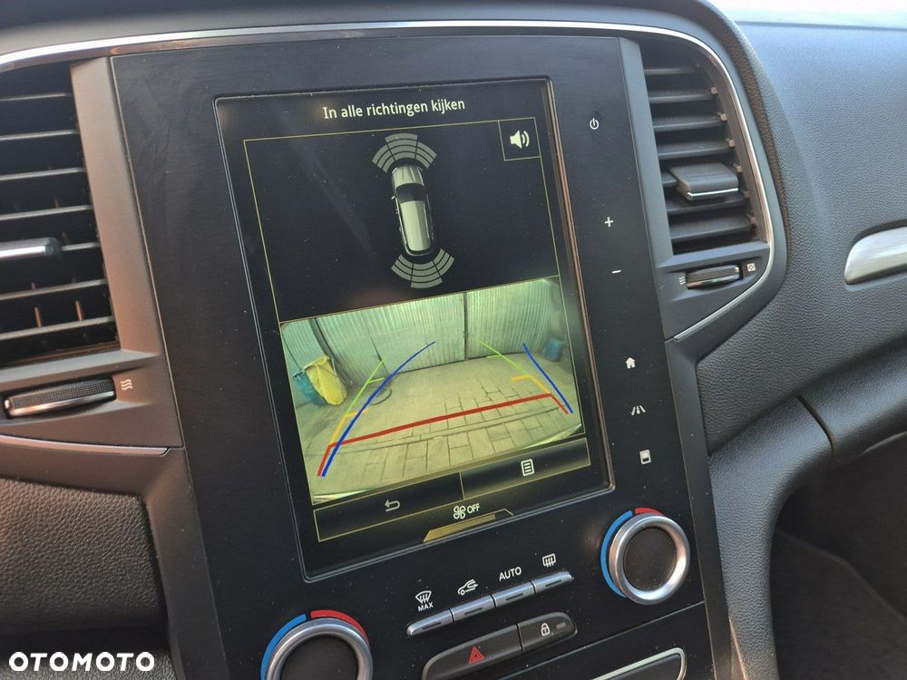 Renault Megane Grandtour ENERGY TCe 130 BOSE EDITION - 19