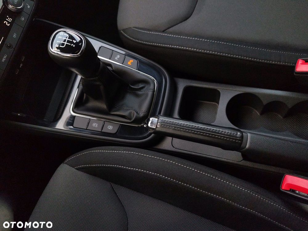 Skoda Fabia 1.0 TSI Ambition - 22