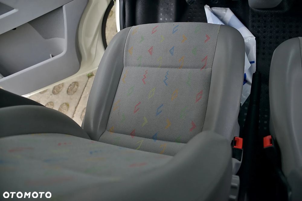 Volkswagen Transporter T5 TDI L2H1 - 31
