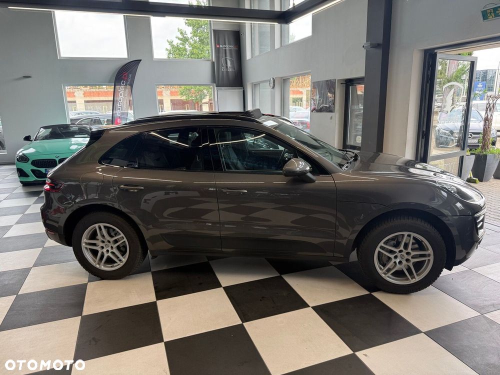 Porsche Macan - 3