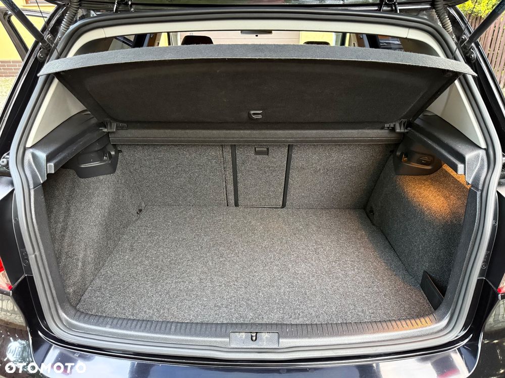 Volkswagen Golf - 17