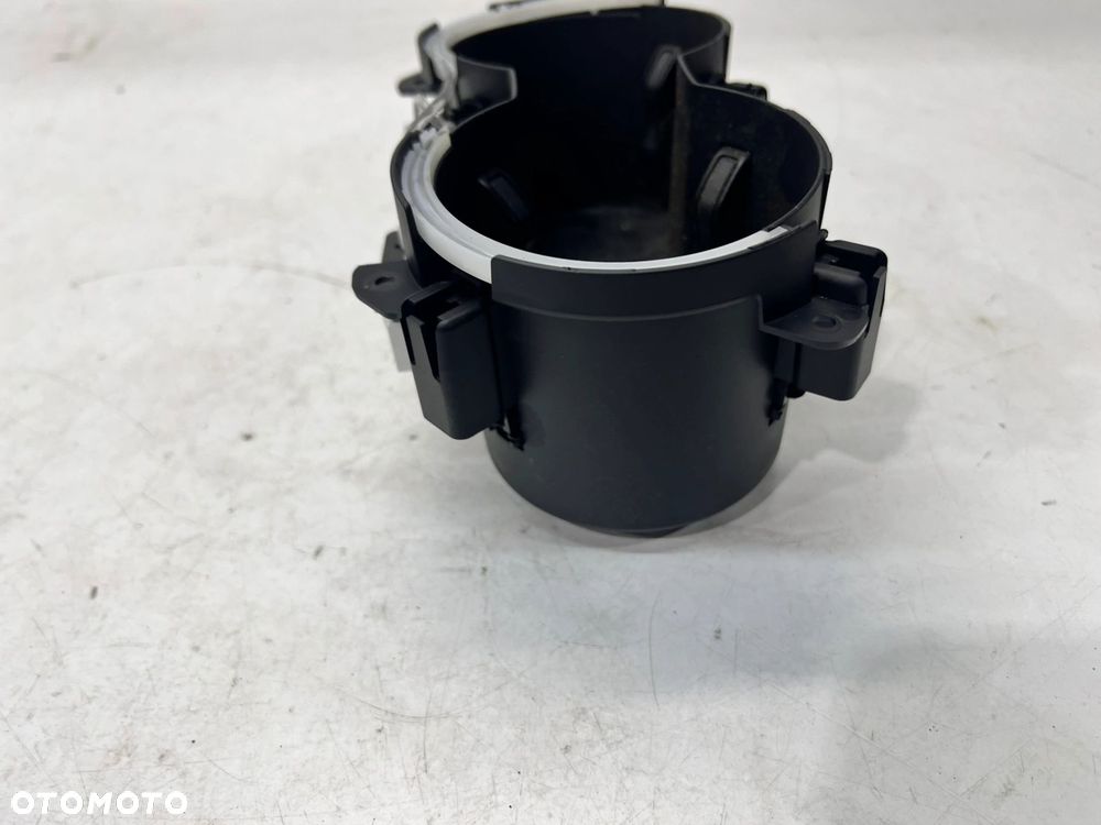 UCHWYT SCHOWEK NA KUBKI AUDI A4 B9 8W0862533A/B - 5