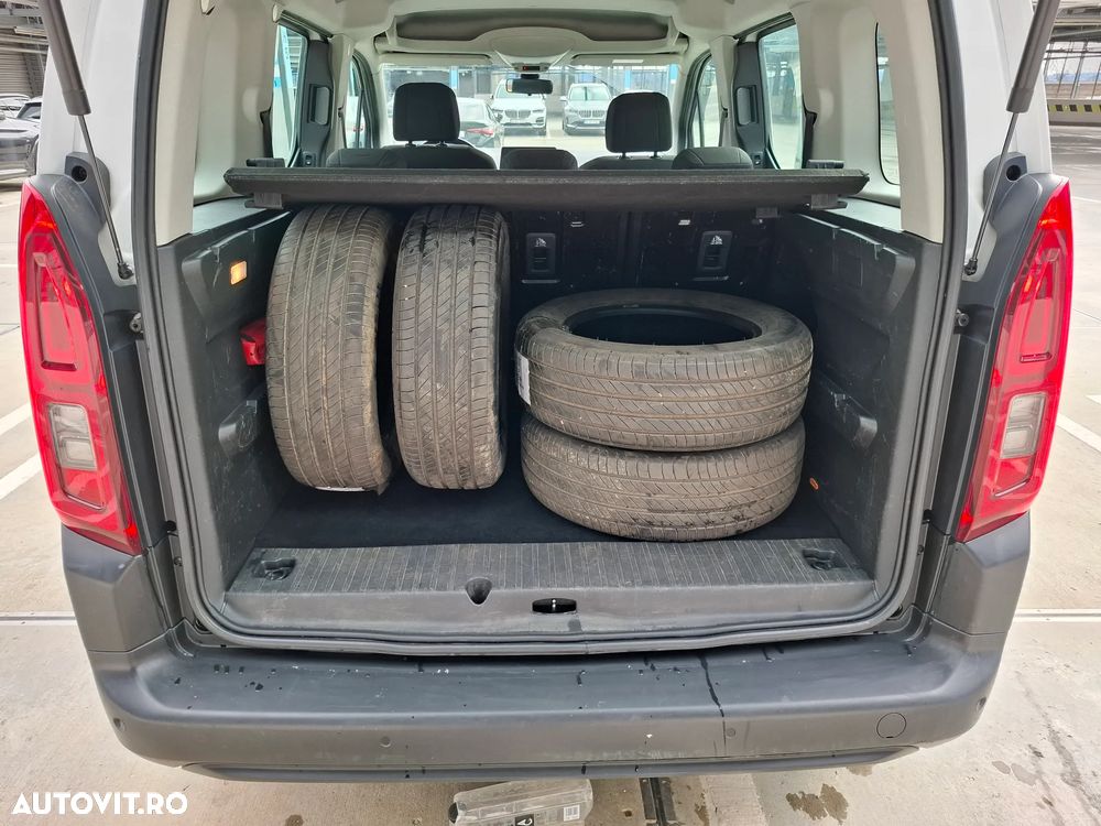 Citroën Berlingo 1.2 PureTech 110 S&S BVM6 Feel - 13