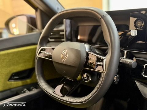 Renault 5 E-Tech R Iconic Five 150 Comfort Range - 29