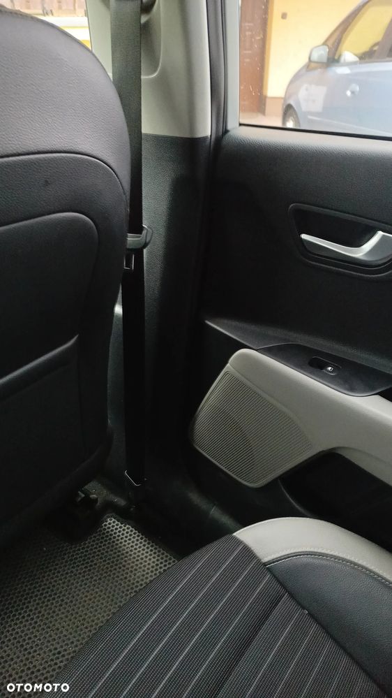 Kia Stonic 1.0 T-GDI L DCT - 19