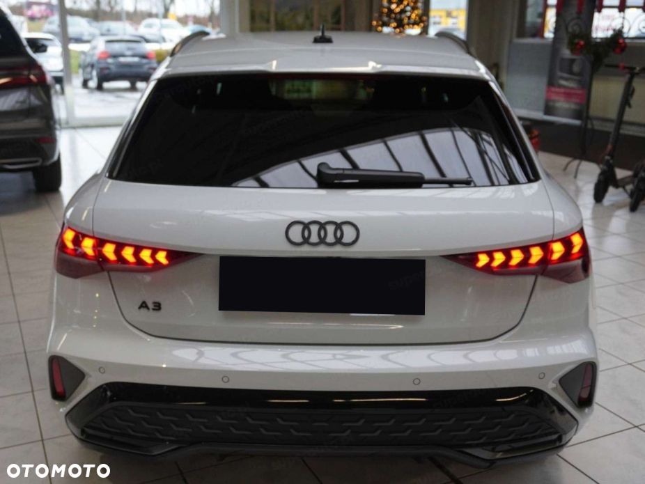 Audi A3 Sportback - 3