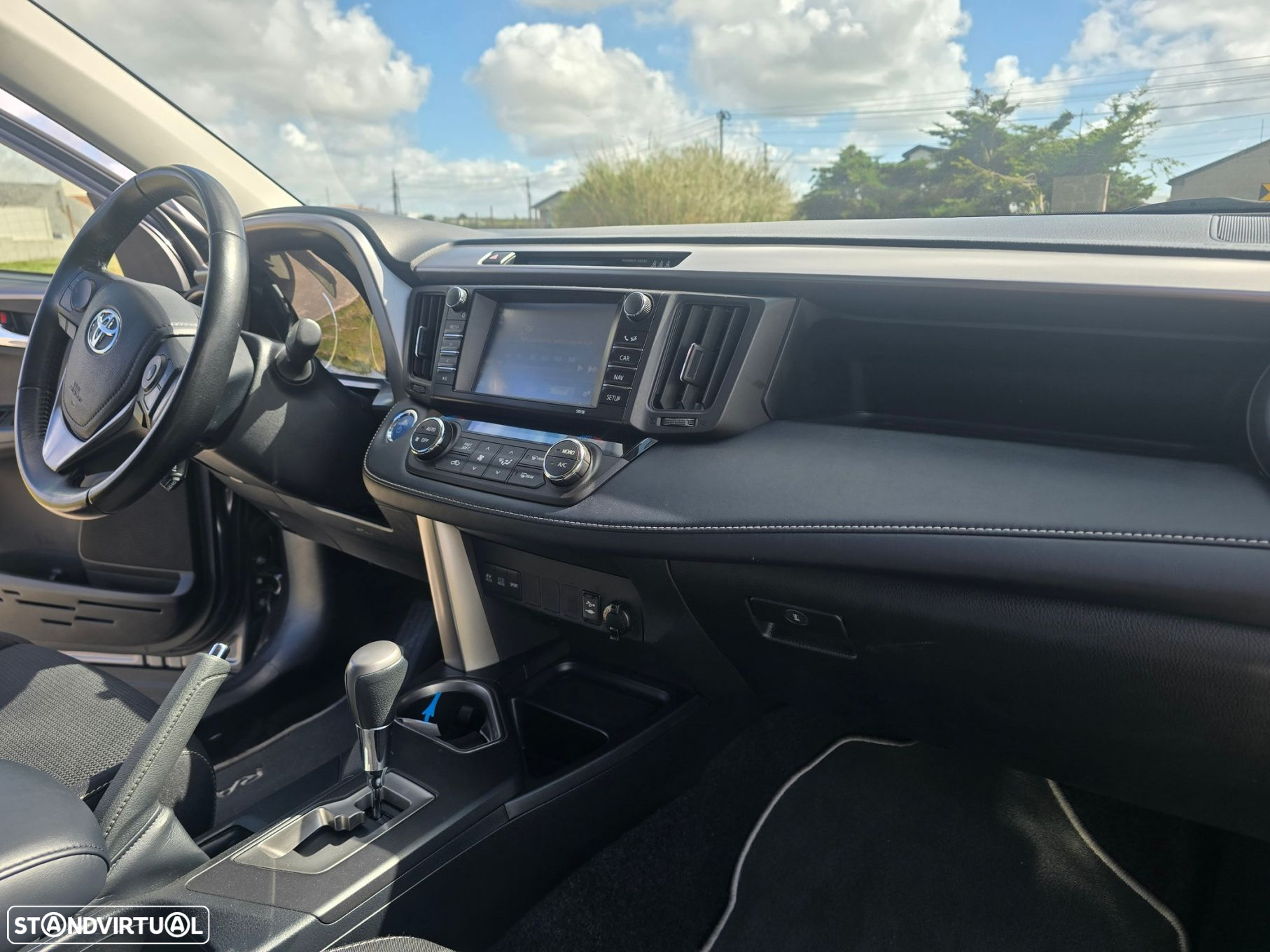 Toyota RAV4 - 16