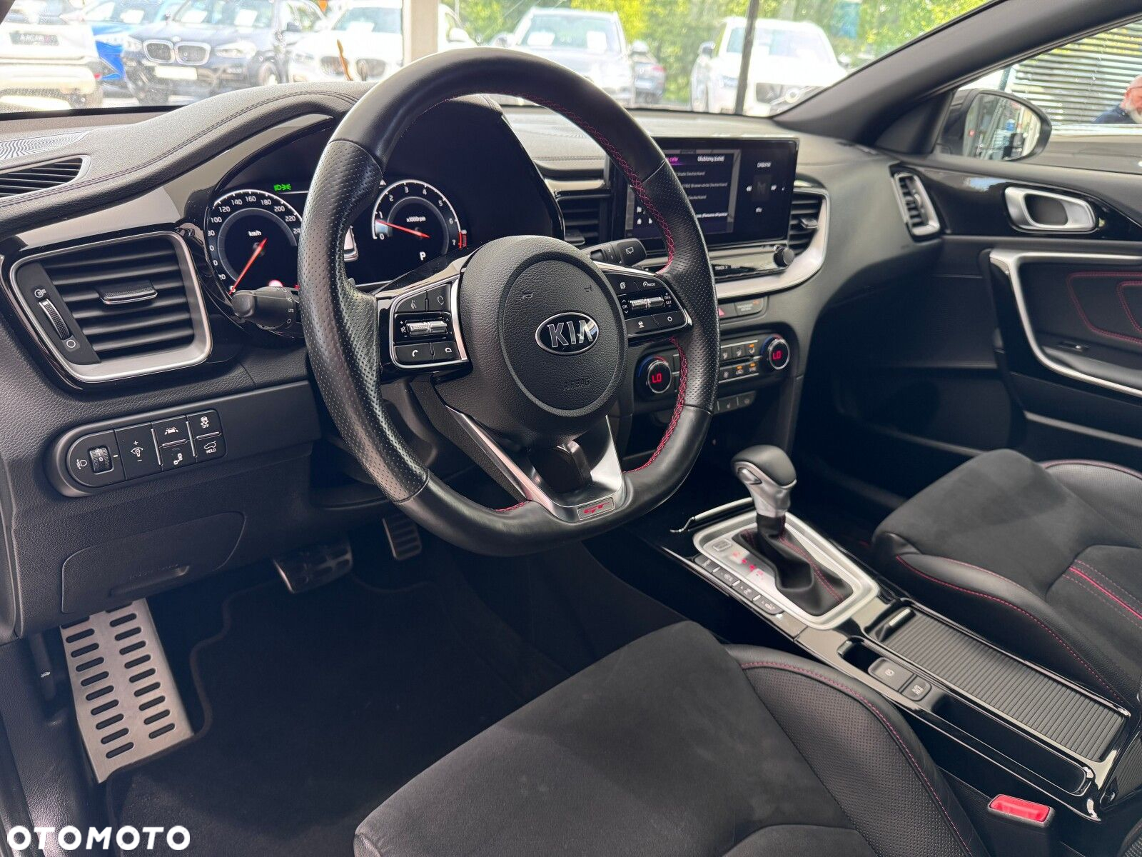 Kia ProCeed 1.6 T-GDI GT DCT - 8