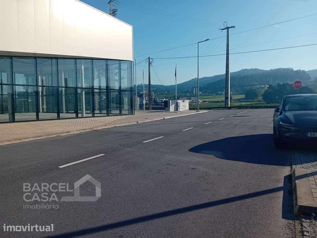 Armazém para arrendar em zona industrial de Silveiros - Barcelos - Grande imagem: 5/9