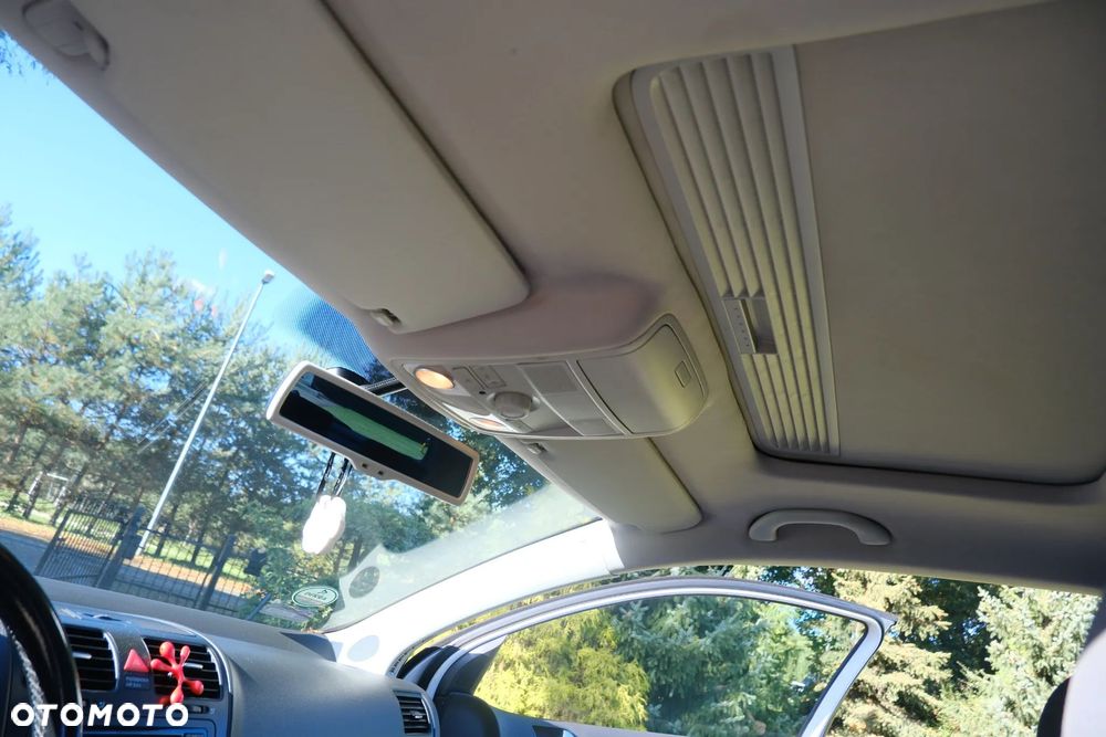 Volkswagen Golf 2.0 TDI GT Sport - 13