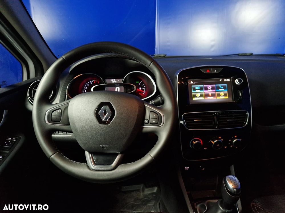 Renault Clio - 15