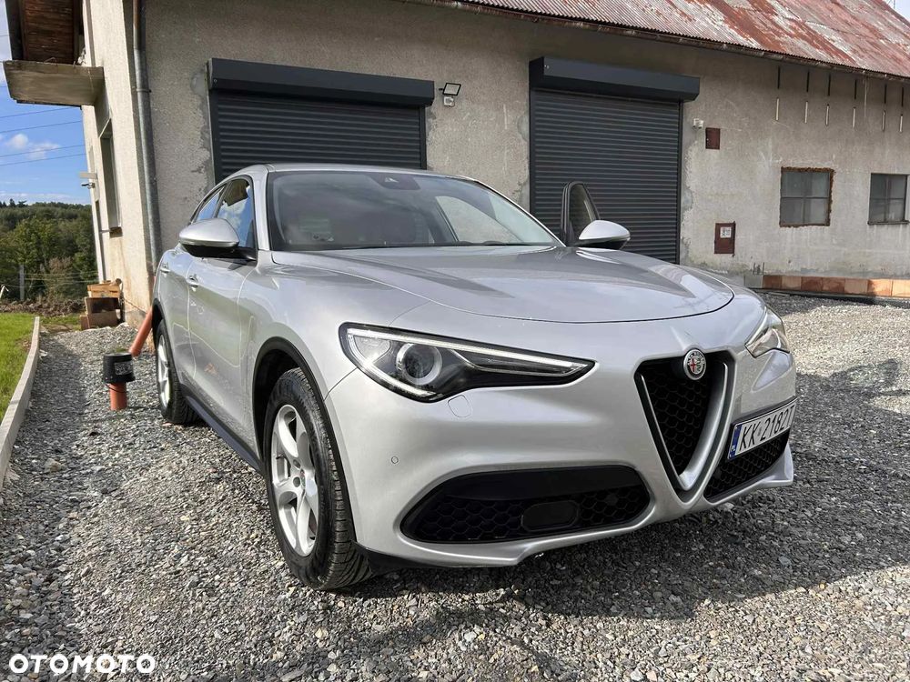 Alfa Romeo Stelvio - 7