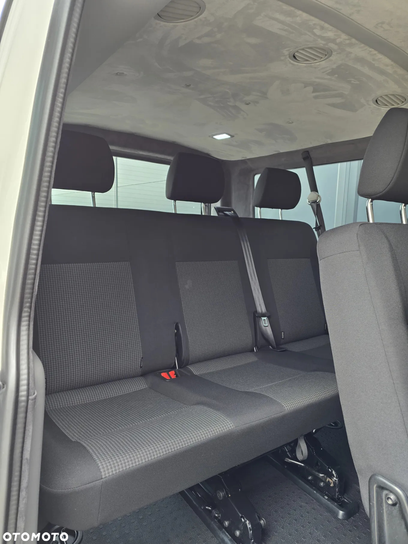 Volkswagen Transporter Kombi T6.1 TDI L2H1 DSG - 19