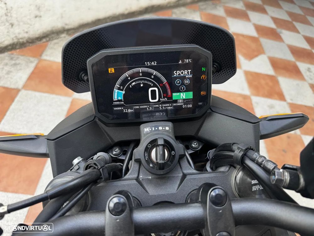 Honda CB Hornet - 10