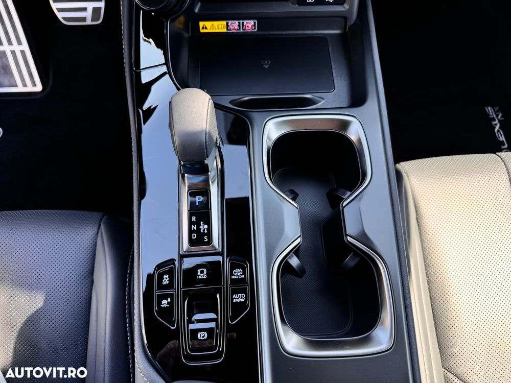 Lexus Seria NX 450h+ AWD CVT PHEV F Sport - 20