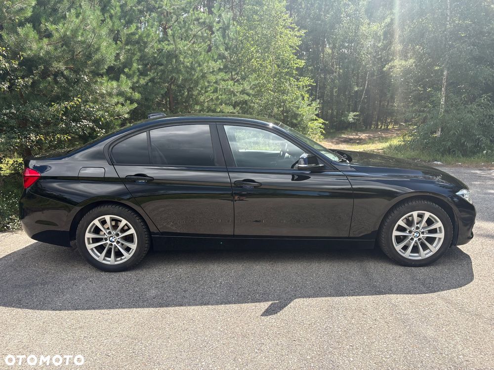 BMW Seria 3 320i xDrive Luxury Line - 5