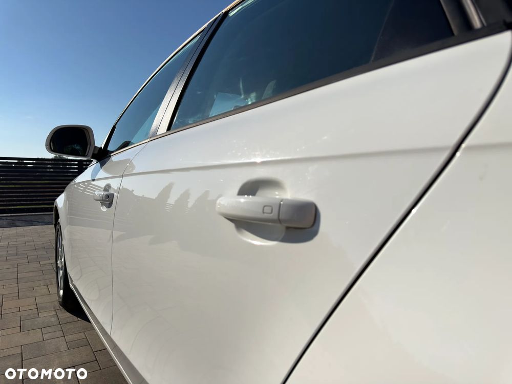 Audi A4 Limousine - 31