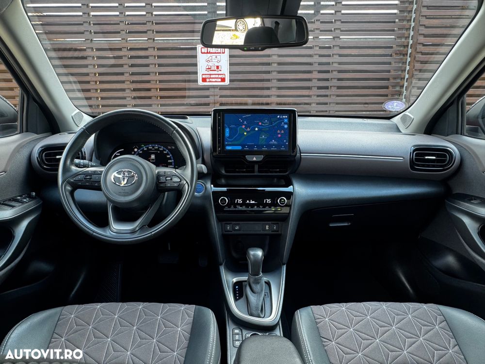 Toyota Yaris Cross 1.5 VVT-i AWD-i Adventure - 23