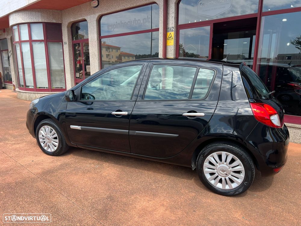 Renault Clio 1.2 16V Dynamique S - 2