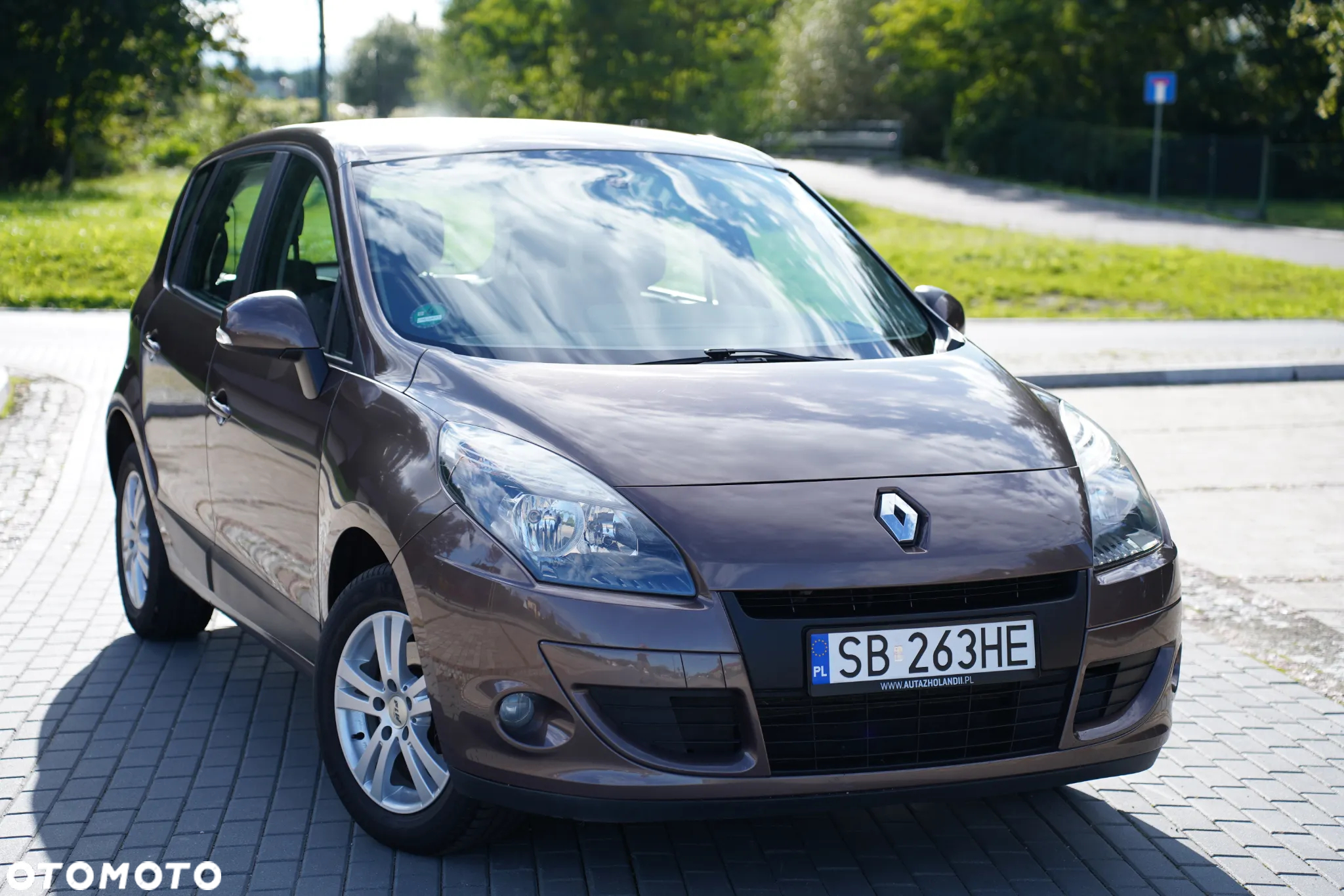 Renault Scenic 1.6 16V 110 Authentique - 3