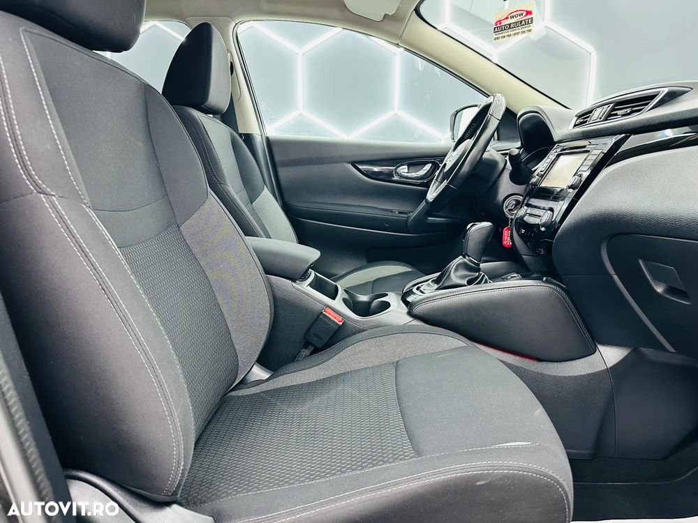 Nissan Qashqai 1.6 DCI Xtronic N-Connecta - 16