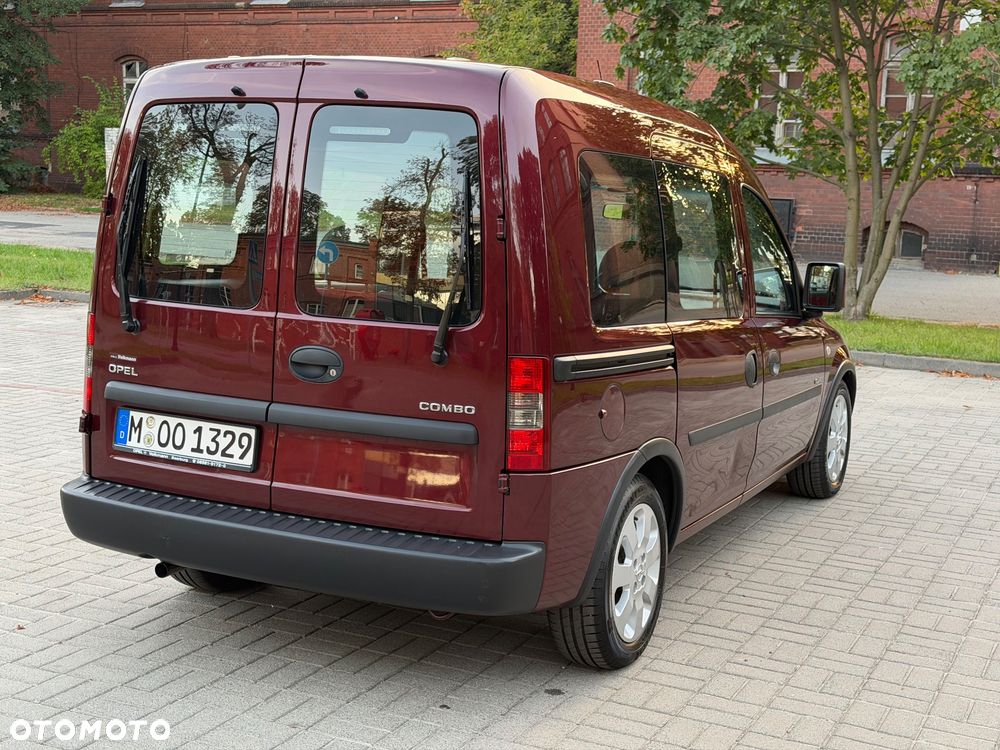 Opel Combo Tour N-Joy - 11