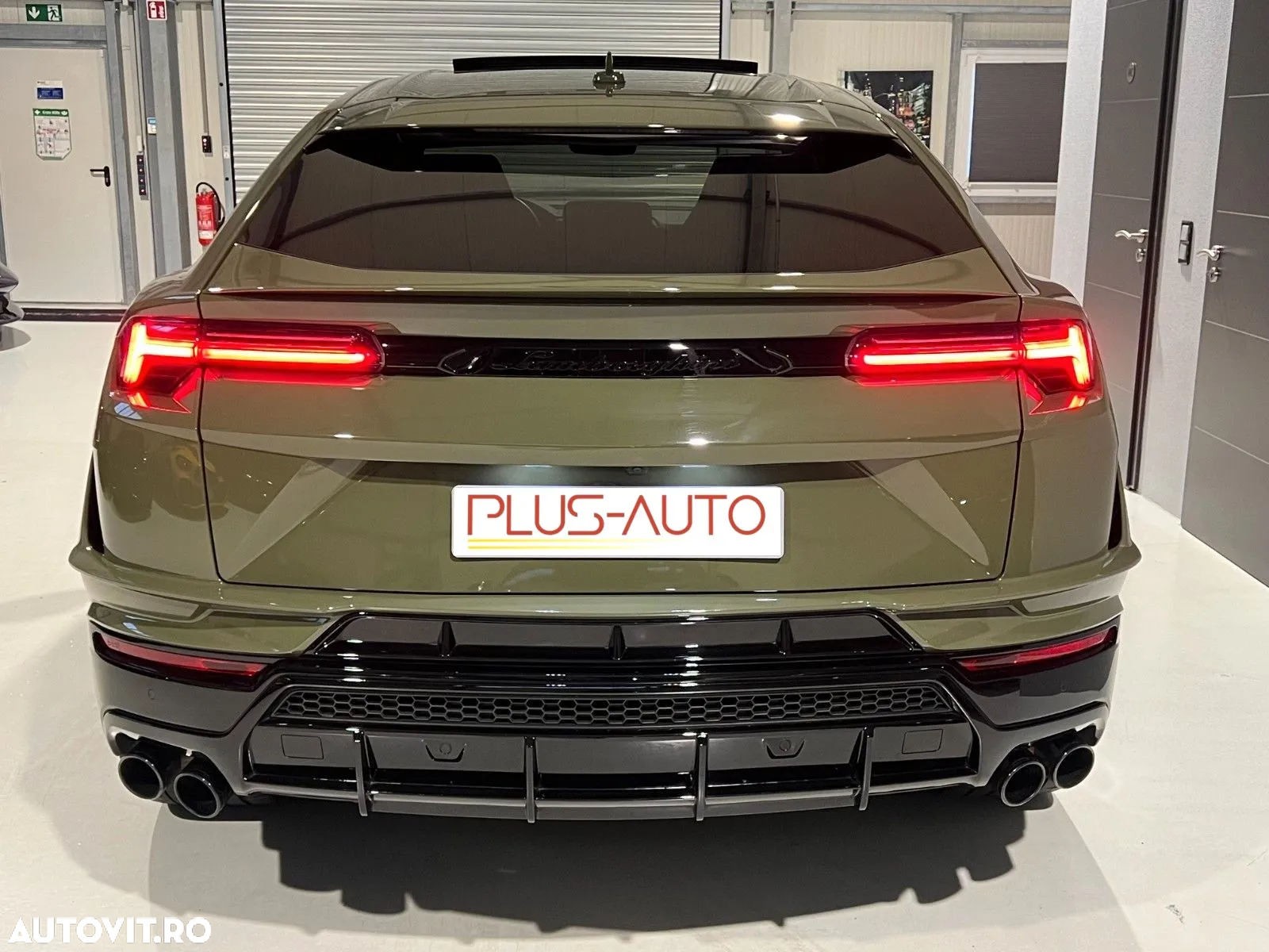 Lamborghini URUS Standard - 5