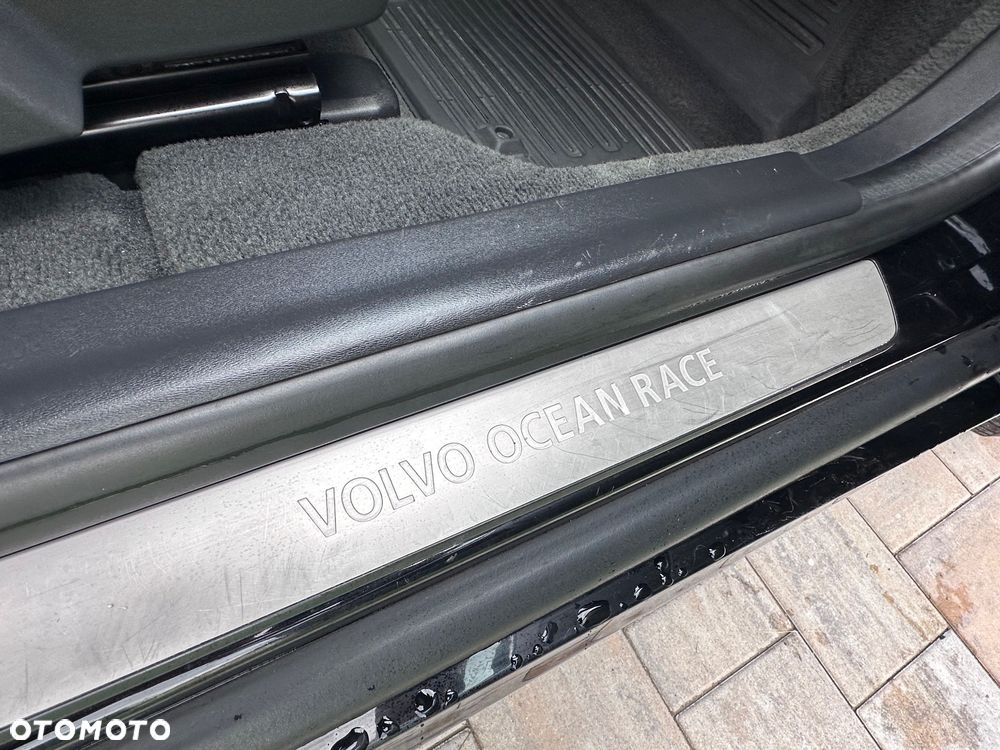 Volvo XC 60 D3 Drive-E Ocean Race - 29