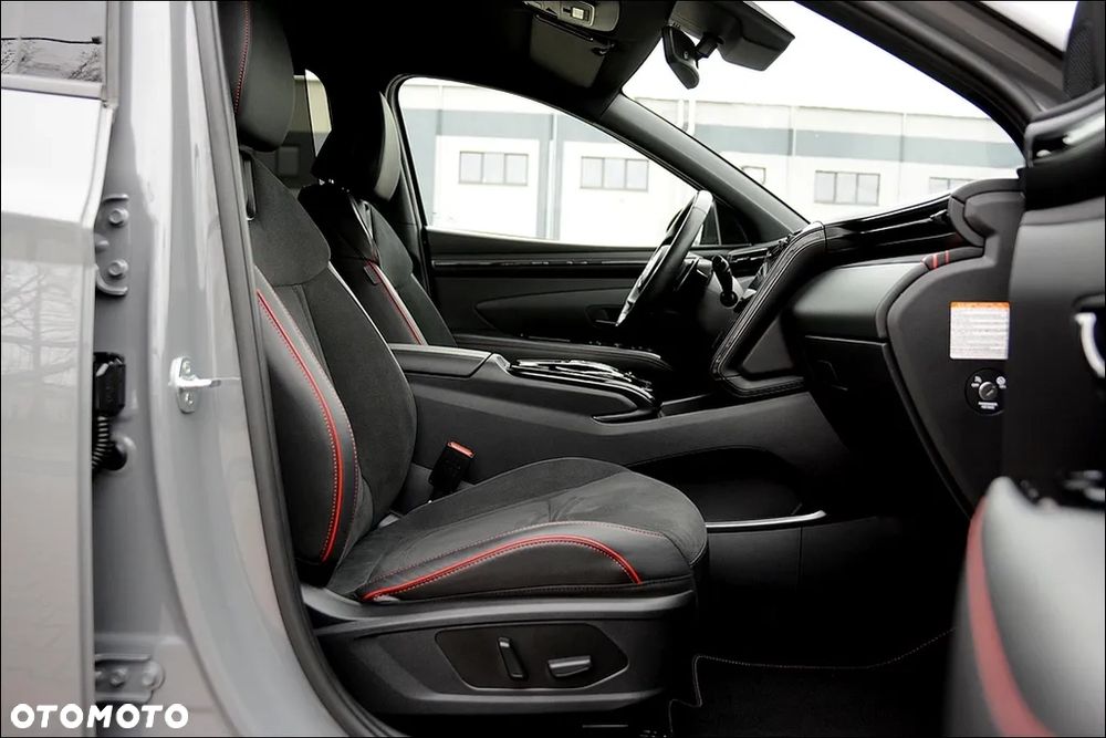 Hyundai Tucson 1.6 T-GDi HEV 2WD N Line - 25