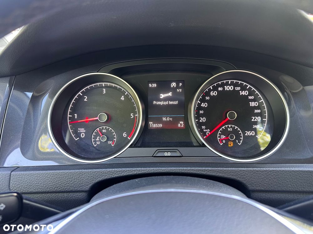 Volkswagen Golf 1.6 TDI SCR DSG Comfortline - 10