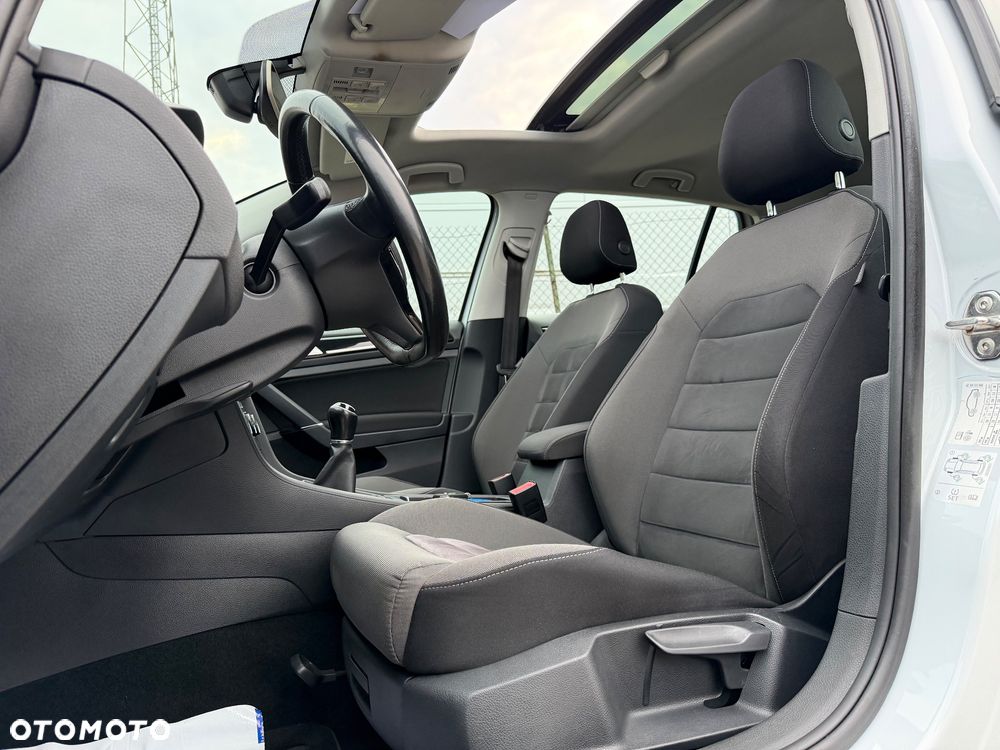 Volkswagen Golf 1.5 TSI ACT (BlueMotion Technology) Highline - 32
