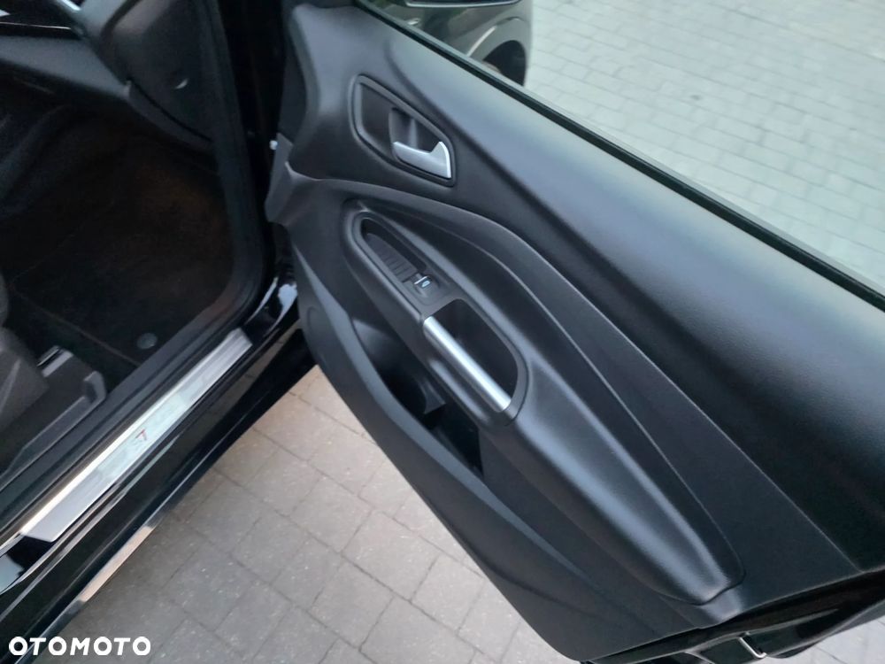 Ford Kuga 1.5 EcoBoost 4x4 ST-Line - 9