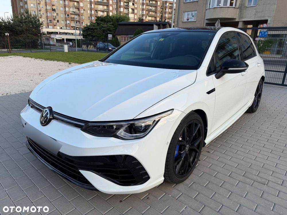 Volkswagen Golf - 1