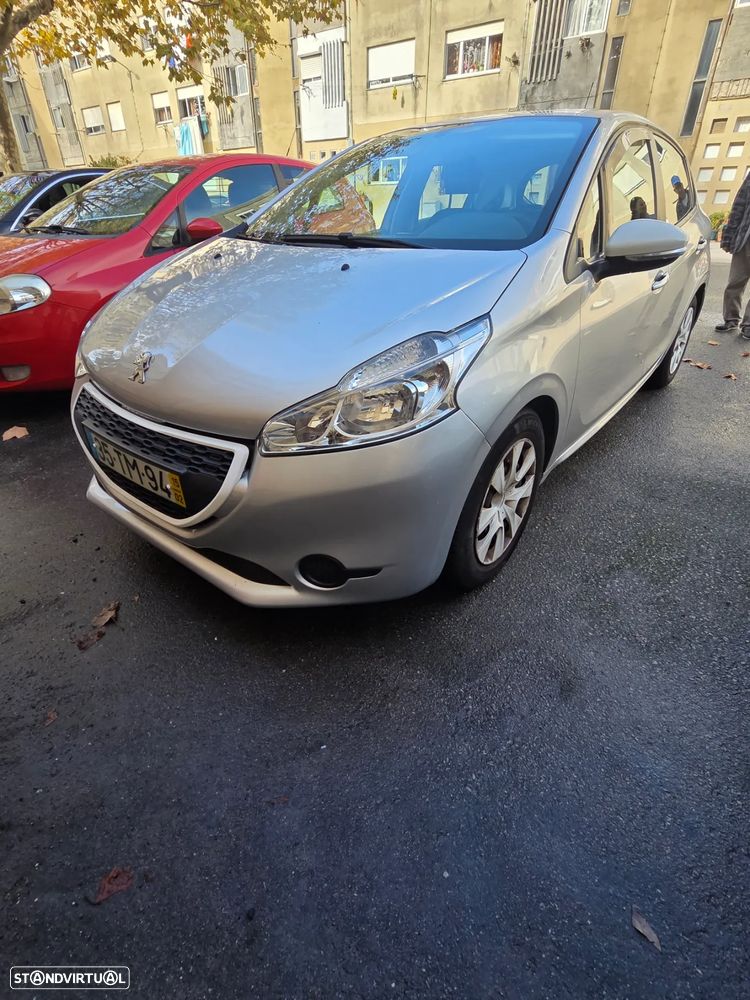 Peugeot 208 1.4 HDi - 11